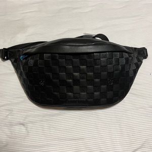 Louis Vuitton Fanny pouch